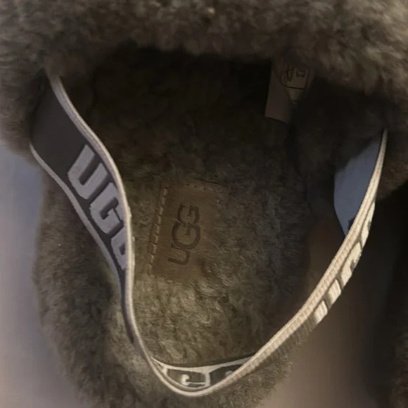 UGG Fluff Yeah Slides - Picture 4 of 6
